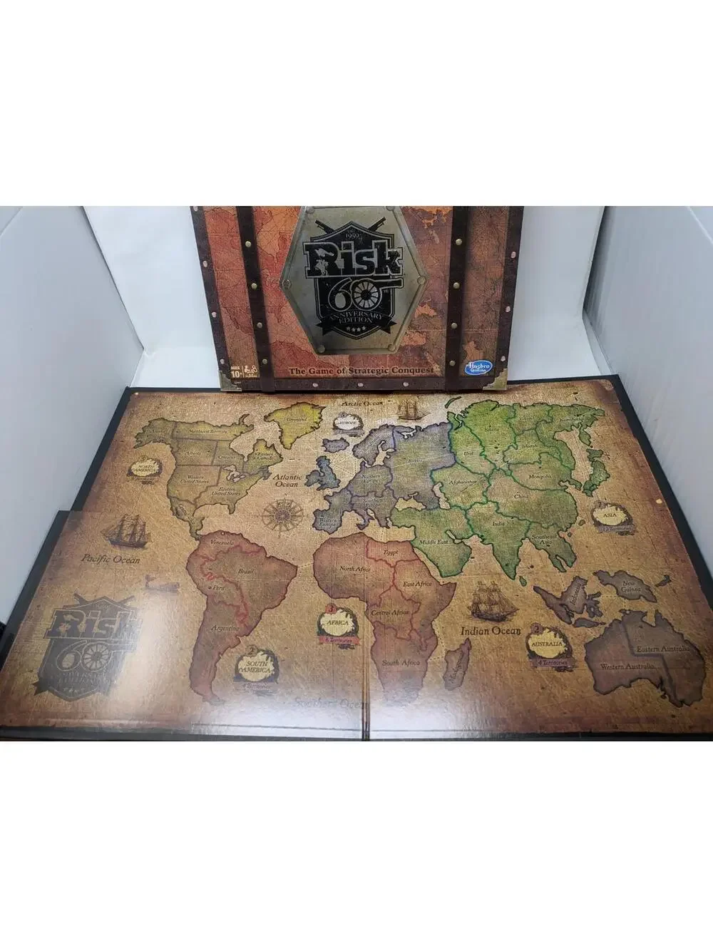 Risk 60th Anniversary Edition Board Game Strategic Conquest Hasbro 2018 Complete - Picture 2 of 4
